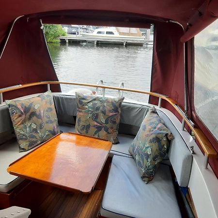 Motor Yacht Almaz Hotel Amsterdam Bagian luar foto