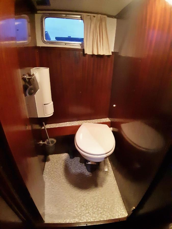 Motor Yacht Almaz Hotel Amsterdam Bagian luar foto