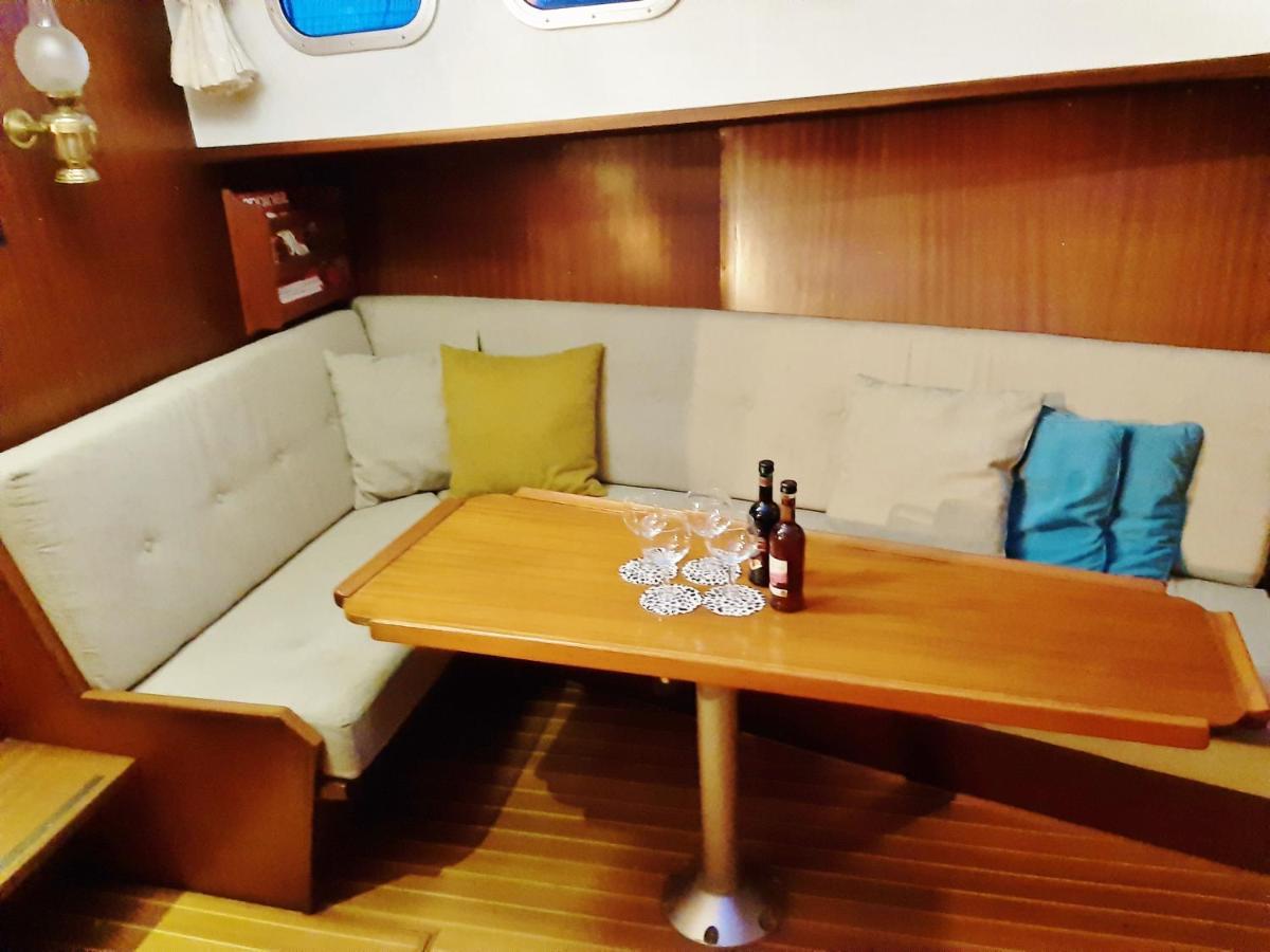 Motor Yacht Almaz Hotel Amsterdam Bagian luar foto