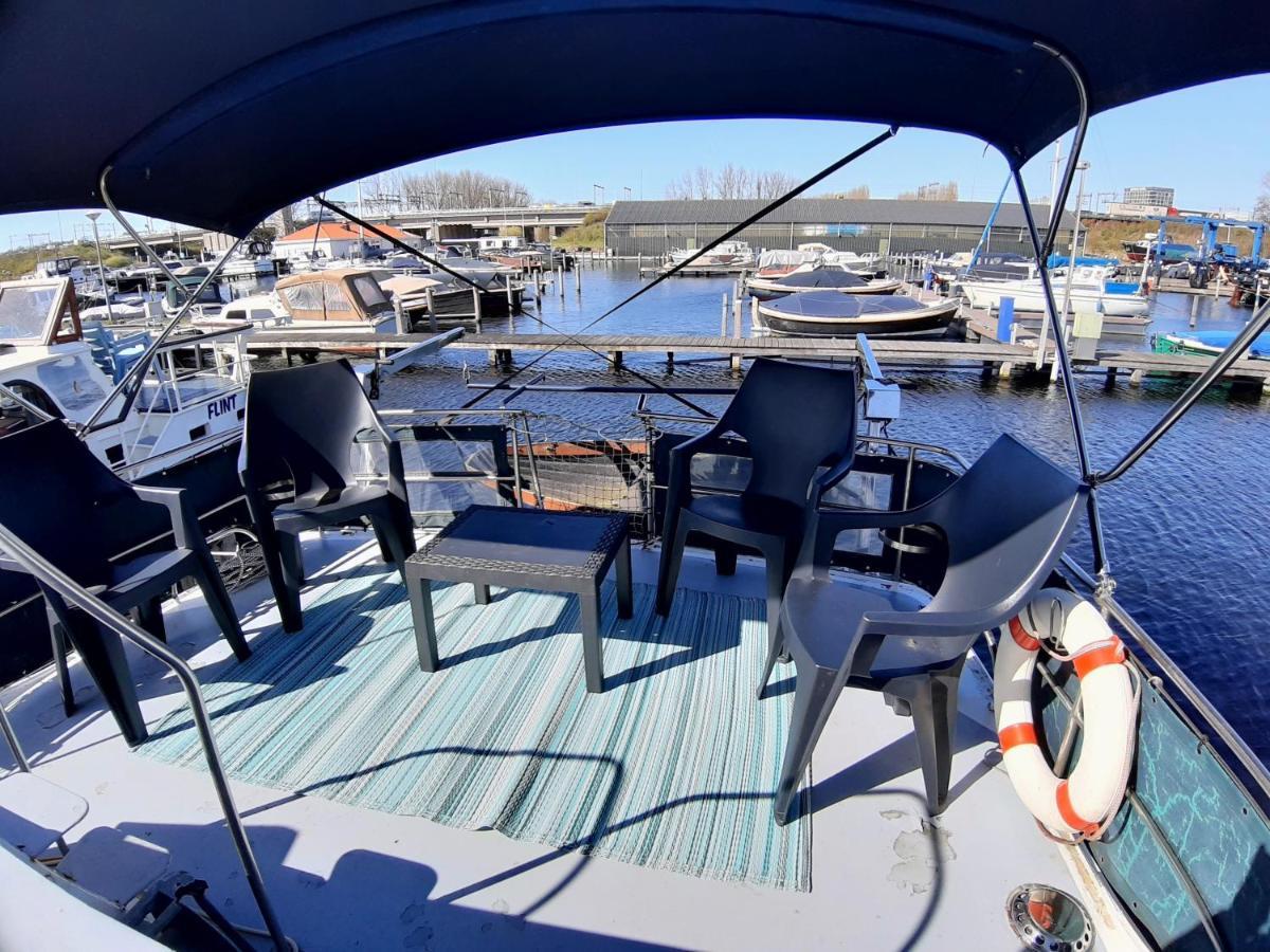 Motor Yacht Almaz Hotel Amsterdam Bagian luar foto