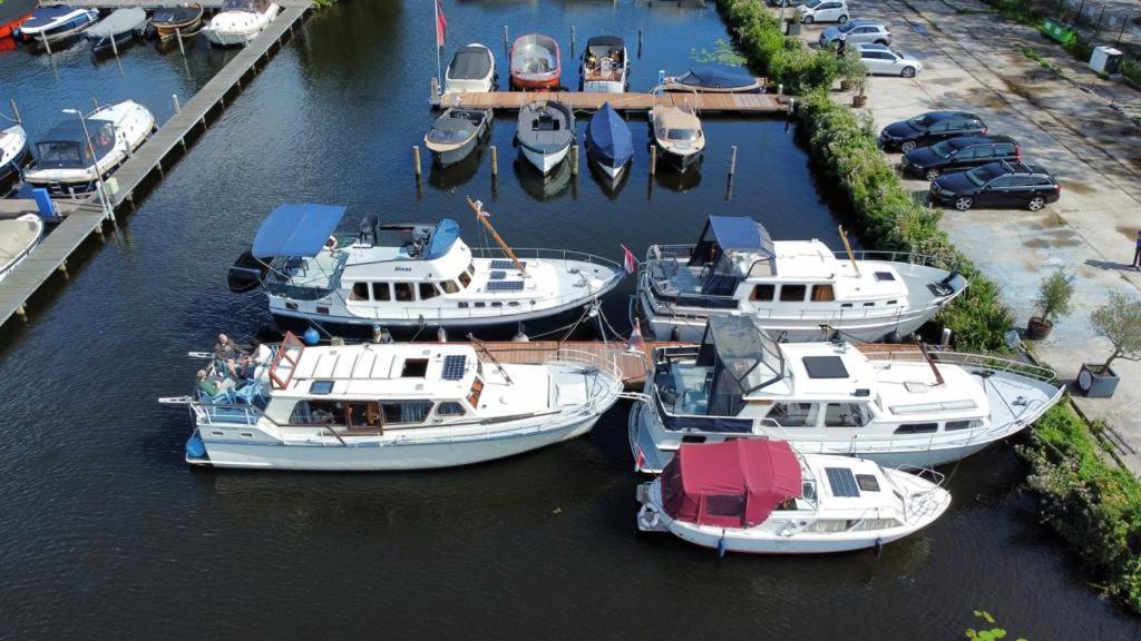 Motor Yacht Almaz Hotel Amsterdam Bagian luar foto